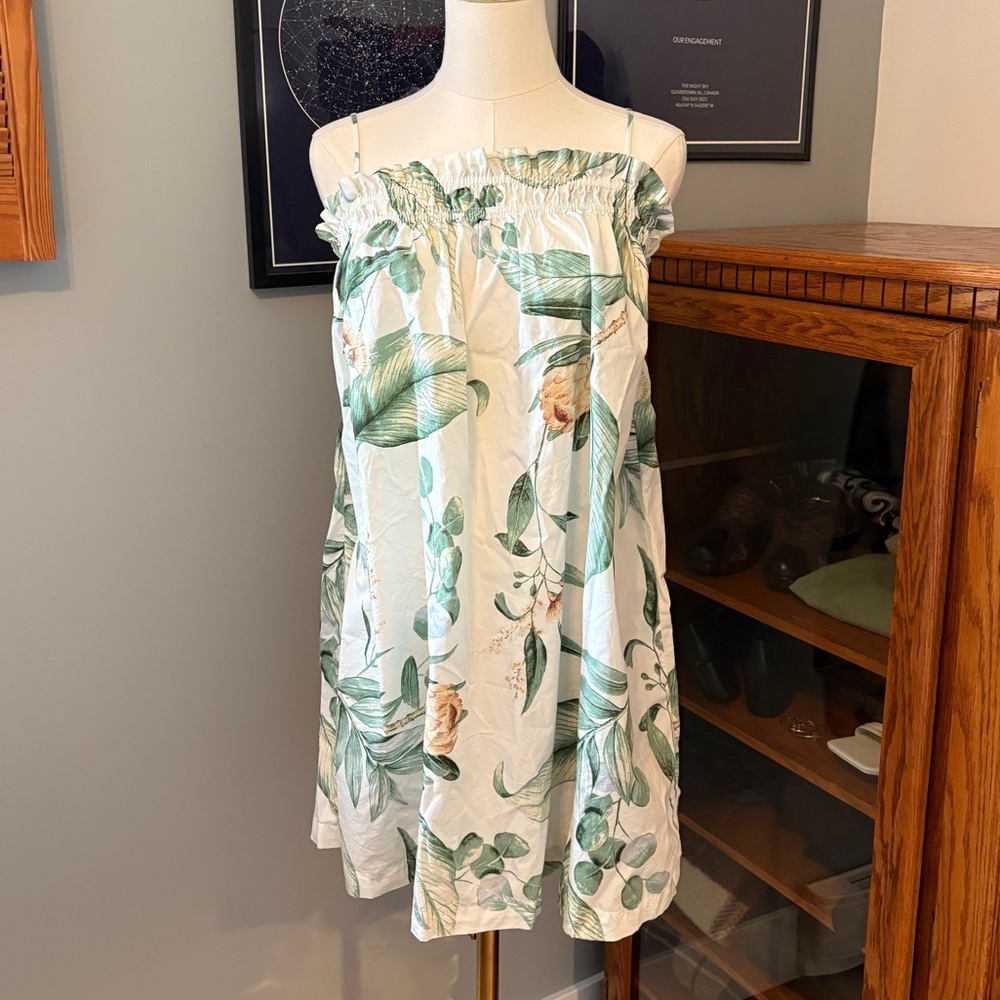 ✨3/$20✨ H&M Tropical Print Cotton Dress